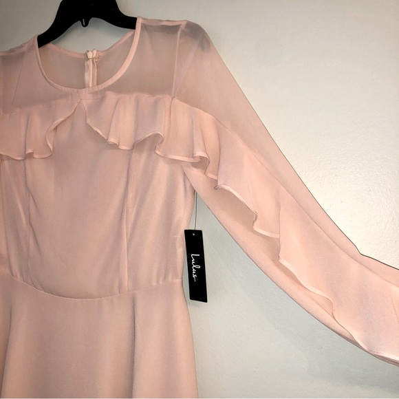NWT Lulus chiffon dress with flutter yoke/sleeves - Picture 1 of 7